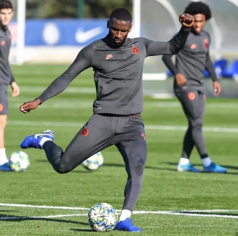 冲刺阶段体能课后，阿贾克斯完成体检备战英超，信心回归，数据趋势出现新变化的简单介绍