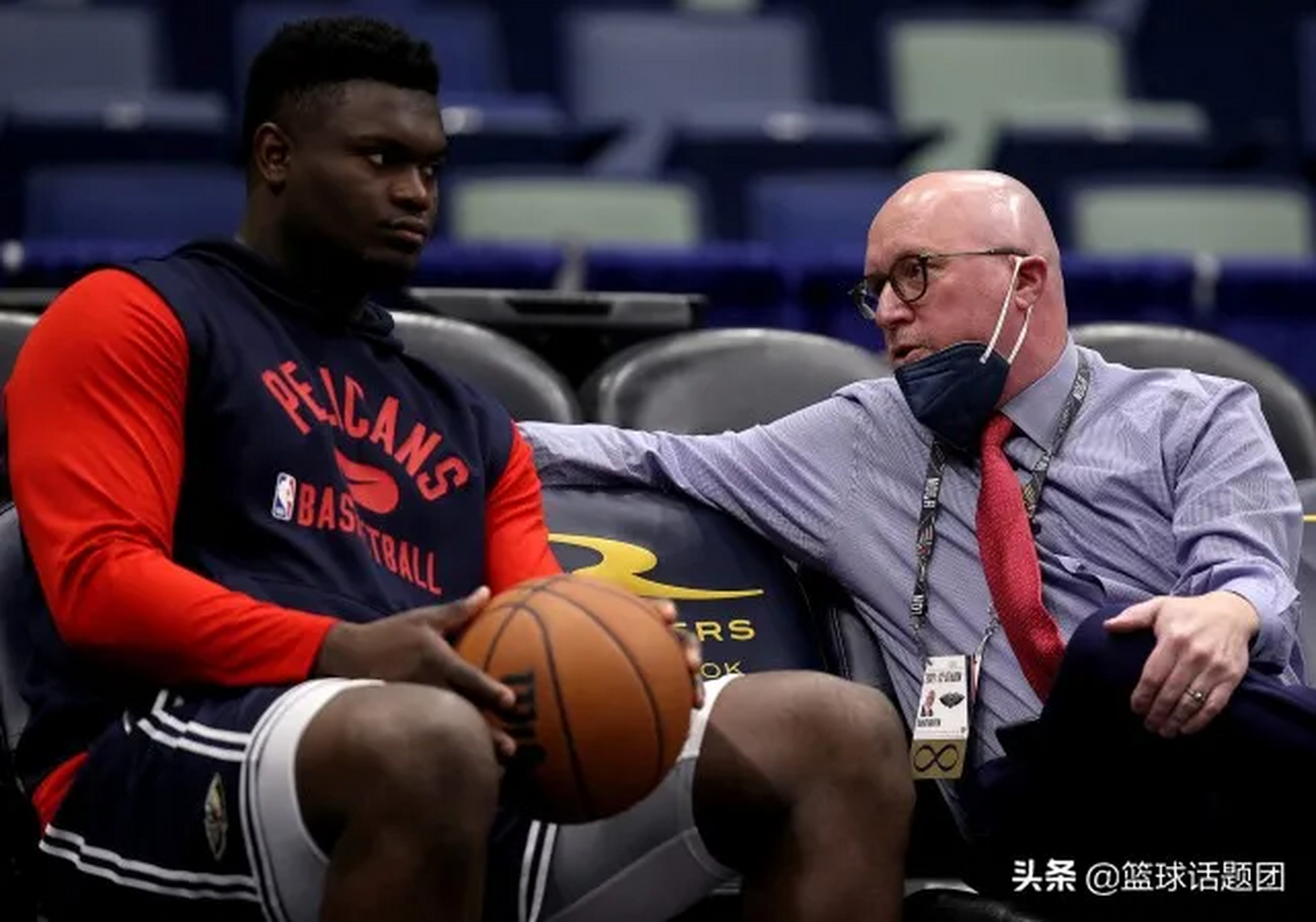 爱游戏-赛后新奥尔良鹈鹕更衣室发声——中超节点到来；球迷炸锅；团队化学反应显著(中超球迷见面会)