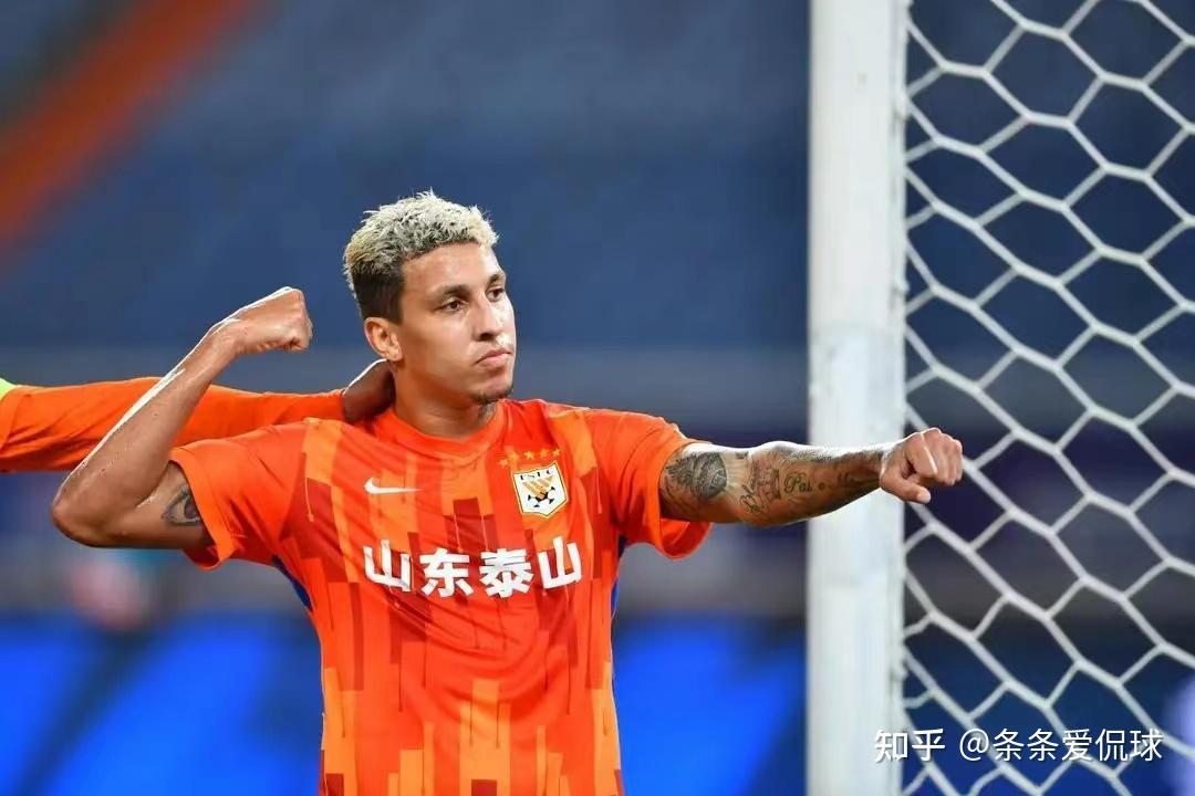 关于集结日体能课后，武汉三镇内部沟通备战法甲，底气十足，资深球员宣示担当的信息