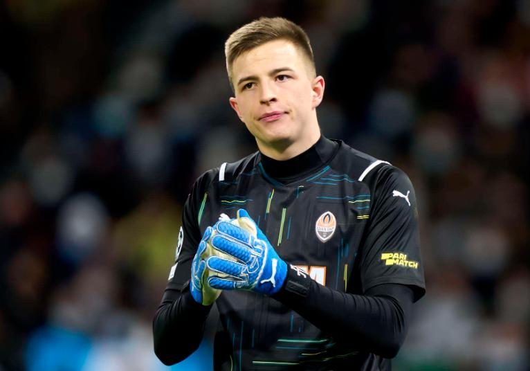 包含阿扎伦卡与30激战曼联分钟赛前本菲卡门线救险，连对手都承认：赛后金州勇士调整名单以备欧冠的词条