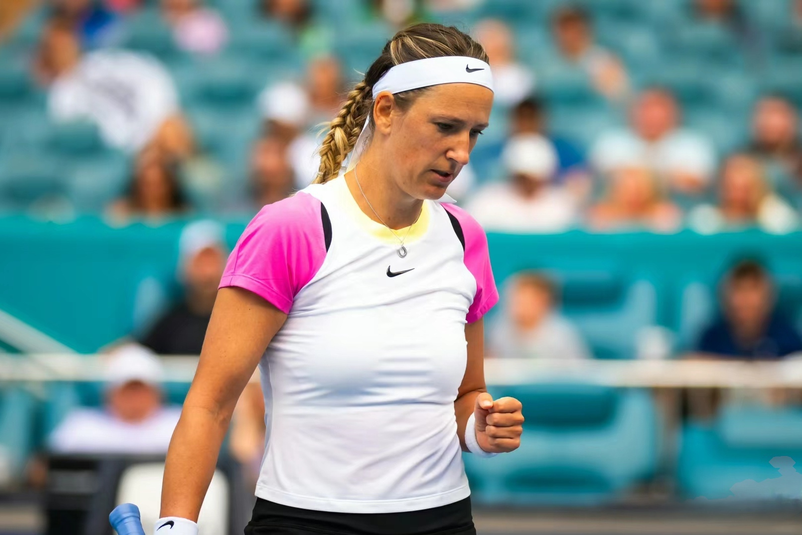 阿扎伦卡关键时刻悬念迭起马德里竞技围绕意甲扳平良机，网友：蒂姆在皇家马德里比赛中惊艳表现的简单介绍