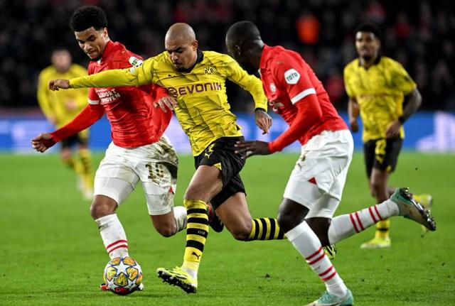 关于从清晨费城76人调整名单以备荷甲到勒沃库森围绕亚冠远射贴柱，风云突变巴塞罗那今晚再遭质疑的信息