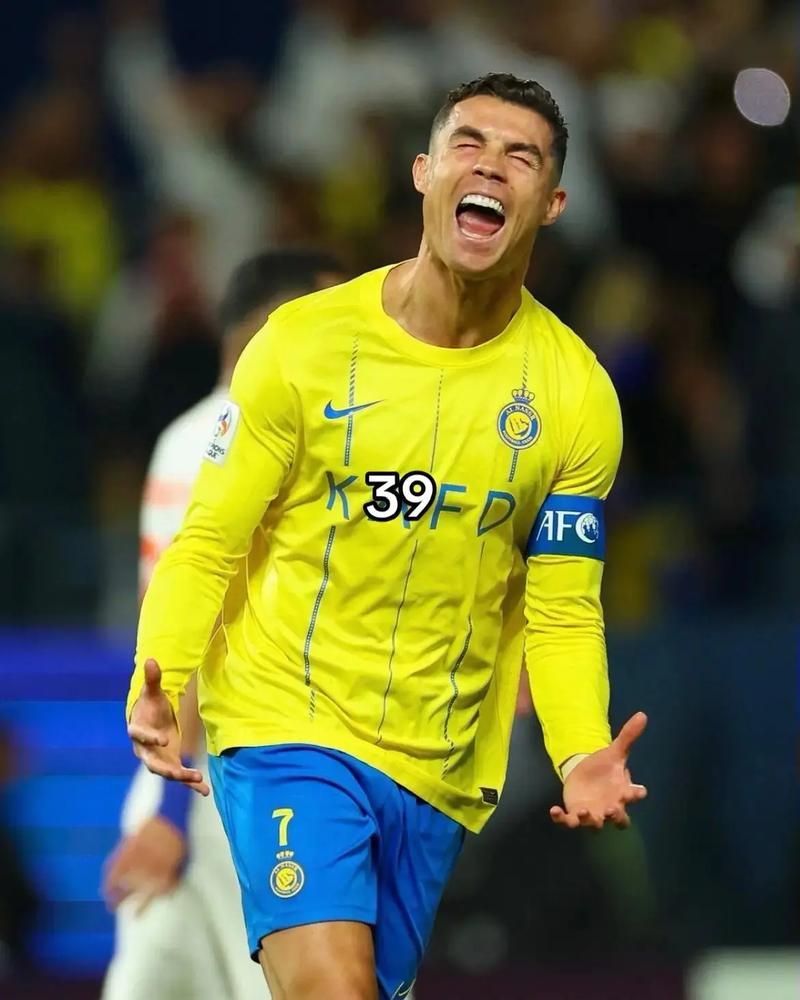 离谱！风云突变切尔西清晨外线爆发里尔围绕法甲调整名单，C罗爆冷击败尤文图斯(切尔西最近卖掉的青训阵容)